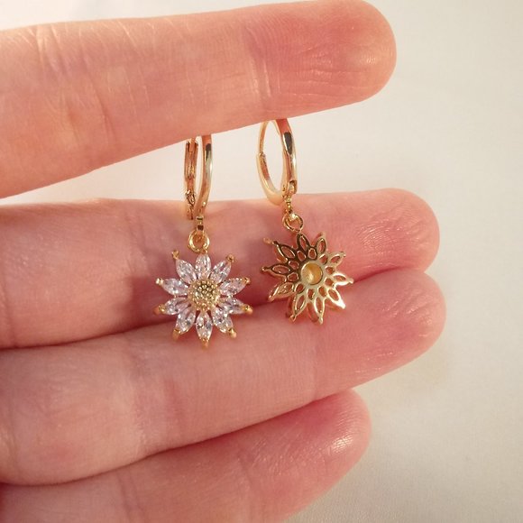 18K Yellow Gold Filled Diamond Zircon Sunflower Dangle Earrings Women Party Gift - Picture 3 of 4